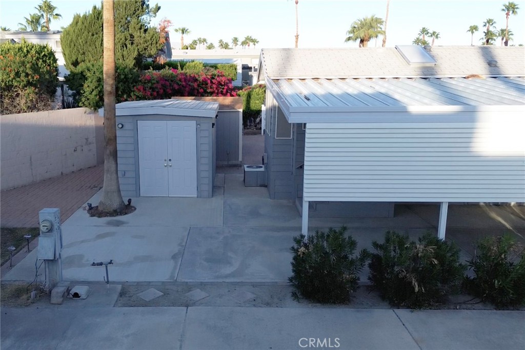 Desert Shadows RV Resort (33619) - Manufactured In Park