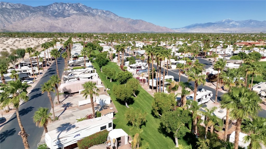 Desert Shadows RV Resort (33619) - Manufactured In Park