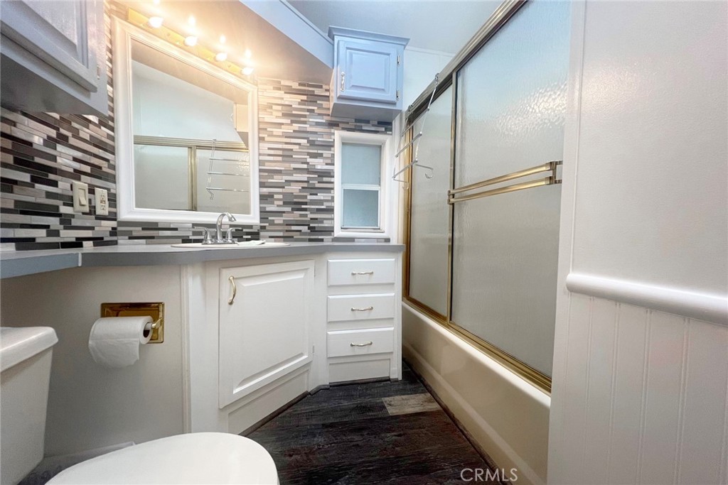 Desert Shadows RV Resort (33619) - Manufactured In Park