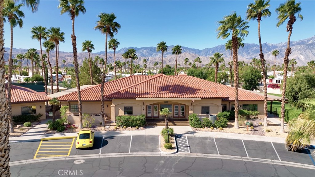 Desert Shadows RV Resort (33619) - Manufactured In Park