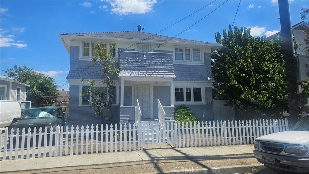 1540 W 28th