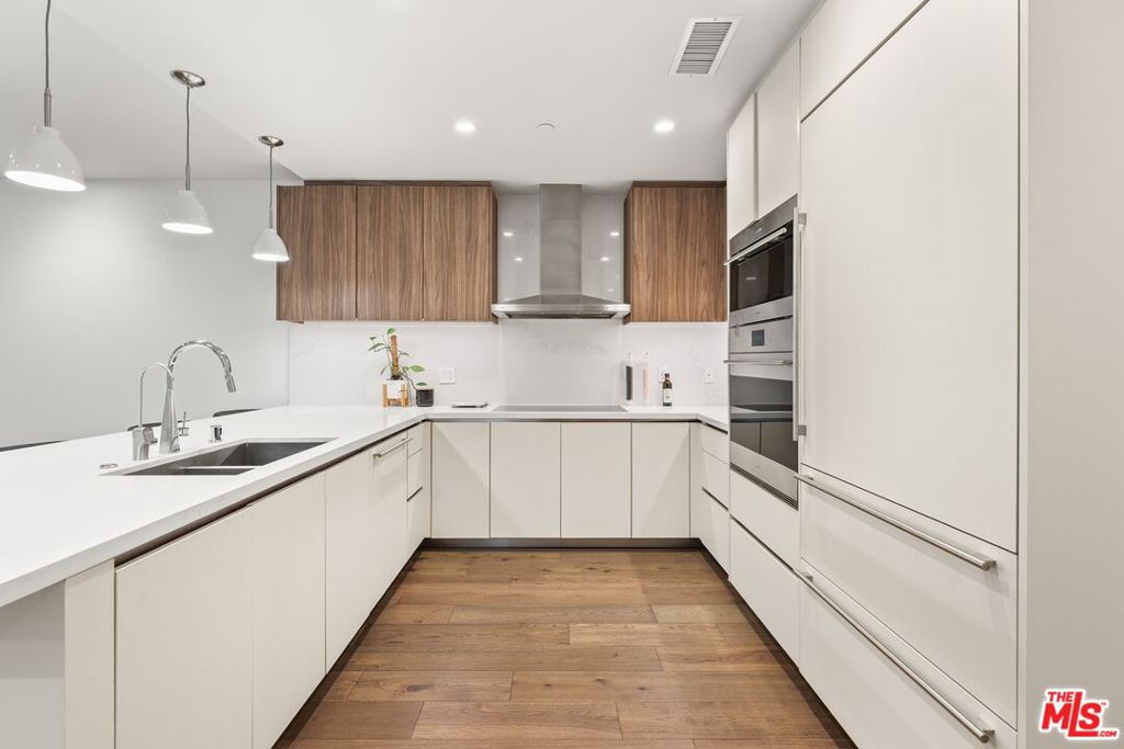 411 S Hamel Road 306