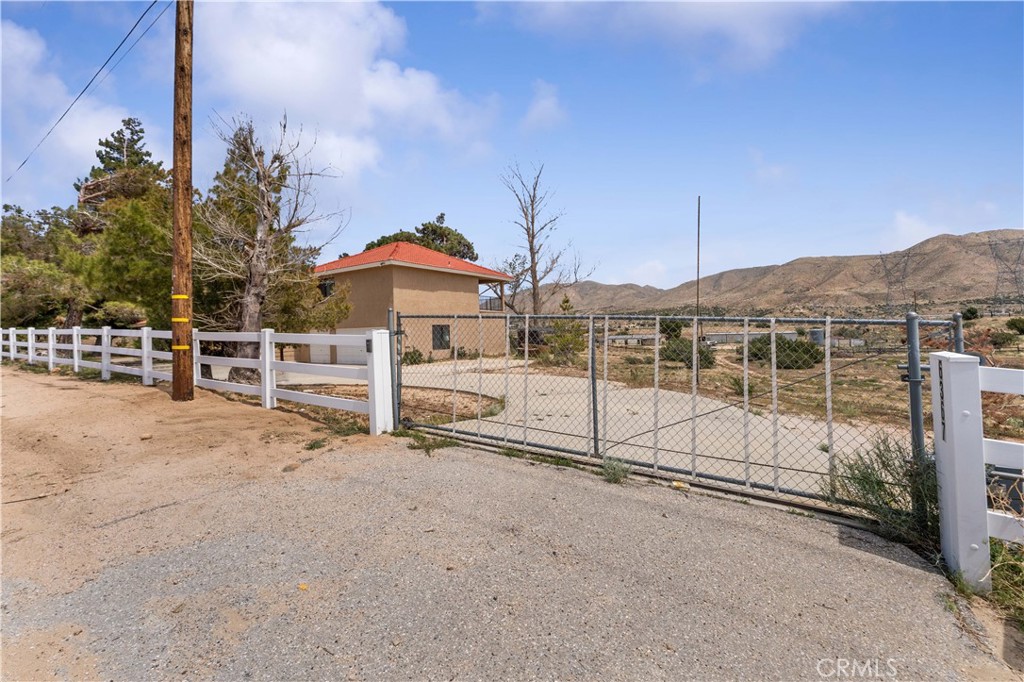 6367 Arrowhead Lake Road