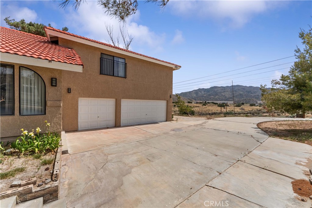6367 Arrowhead Lake Road