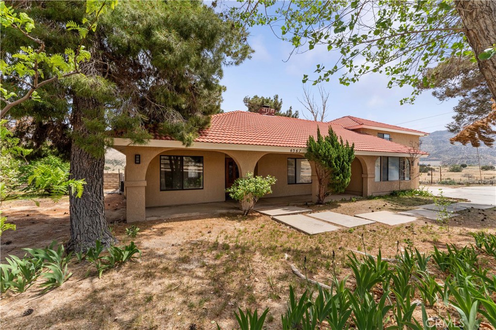 6367 Arrowhead Lake Road