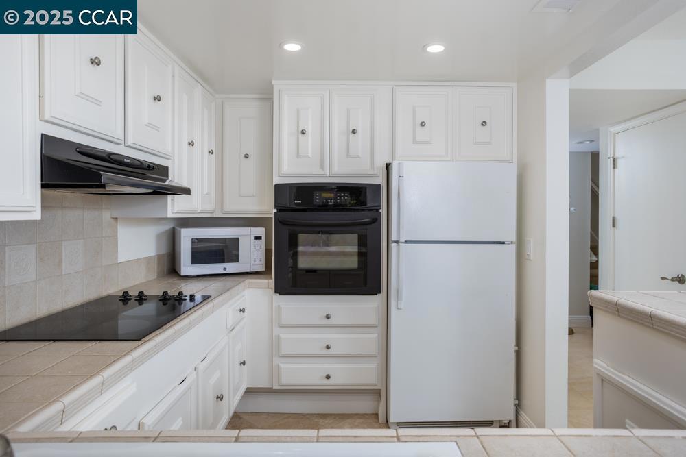 ROSSMOOR - Residential
