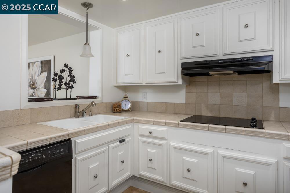 ROSSMOOR - Residential