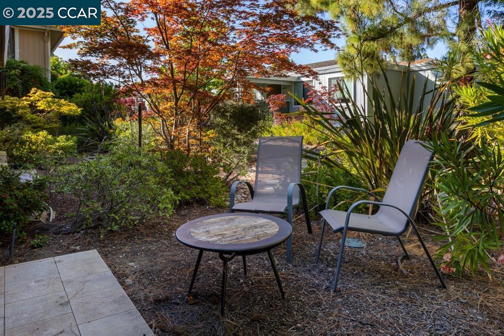 ROSSMOOR - Residential