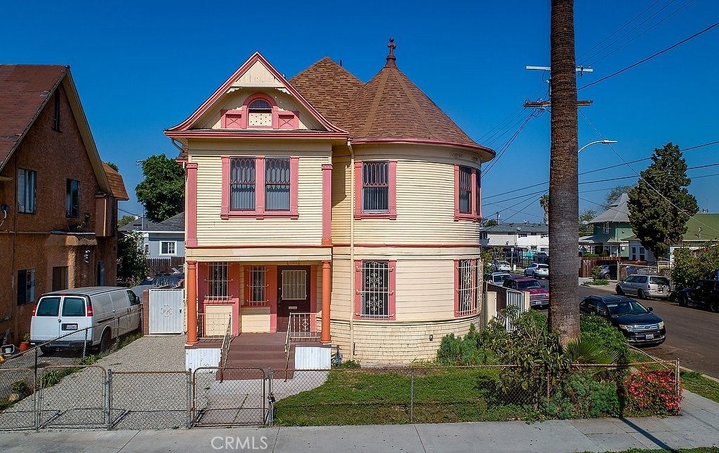 1703 Toberman Street