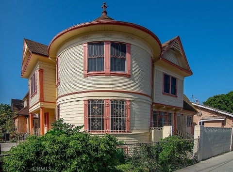 Photo of 1703 Toberman Street, Los Angeles, CA 90015 (MLS # SR26162861)