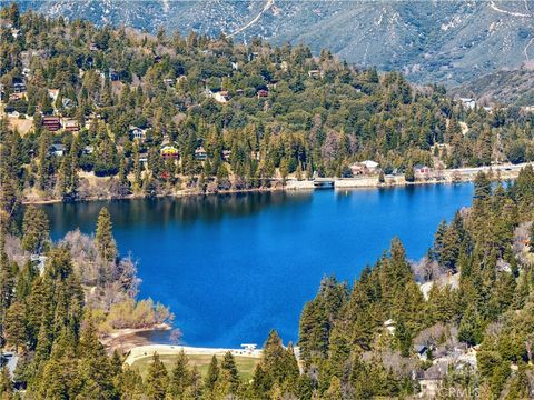 Photo of 24950 Highland Drive, Crestline, CA 92325 (MLS # IG26056110)