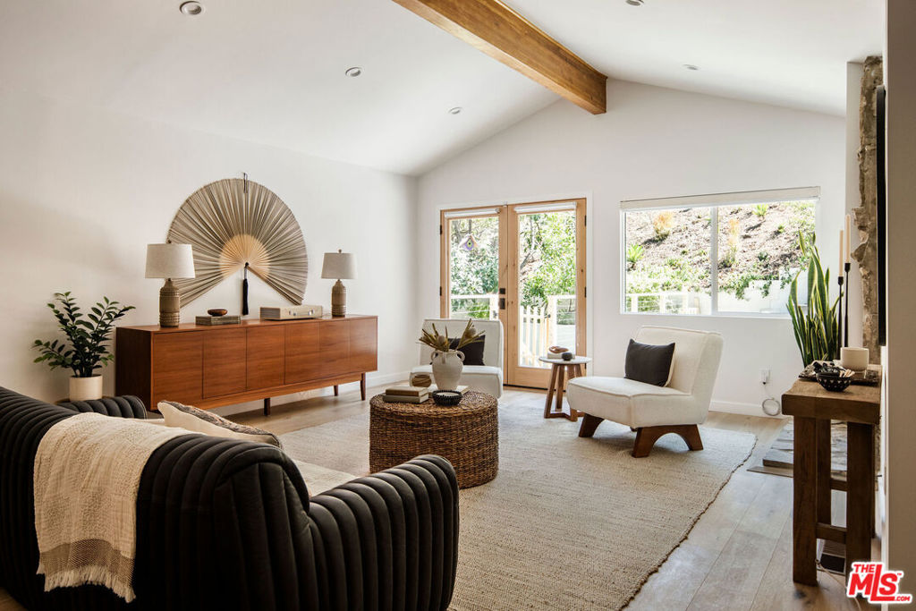 Properties 2 4042 Marchena Drive