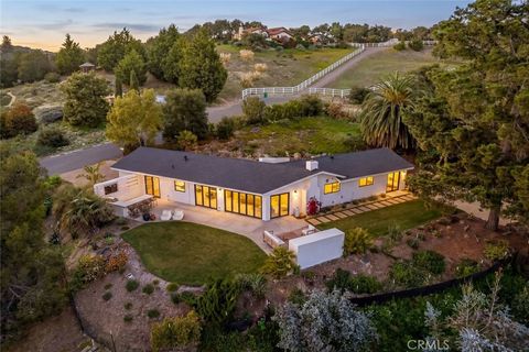 Photo of 1178 Shannon Ln, Arroyo Grande, CA 93420 (MLS # SC25276329)