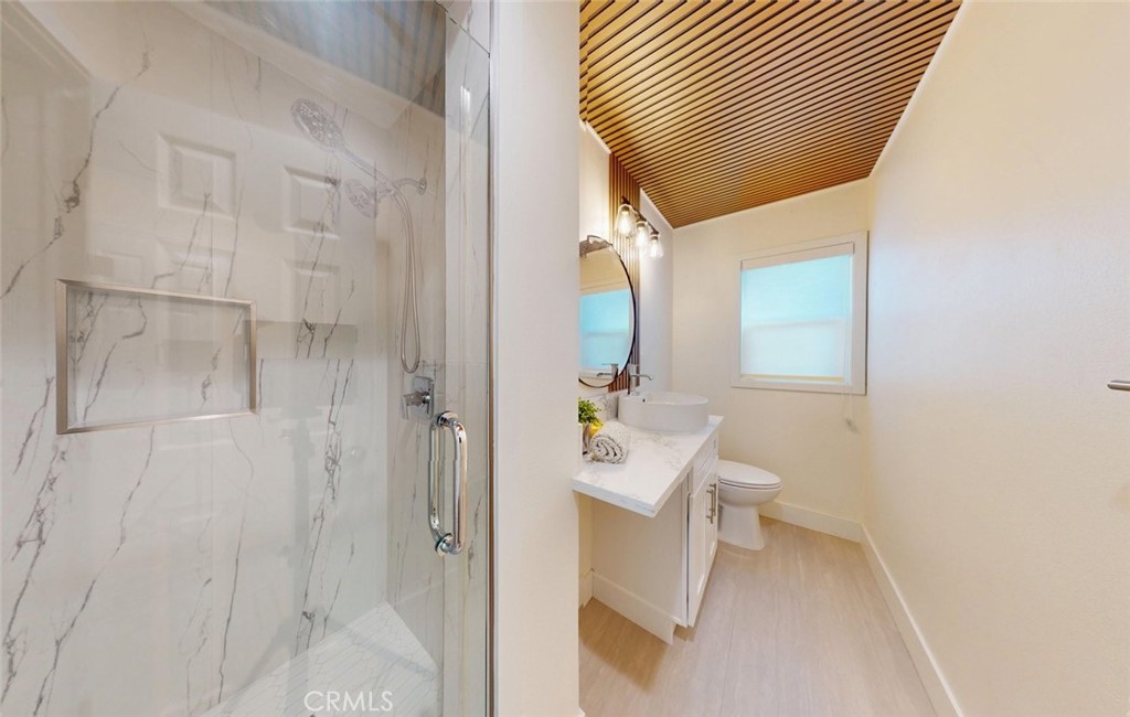 Lakewood Park/North of Del Amo (LND) - Residential