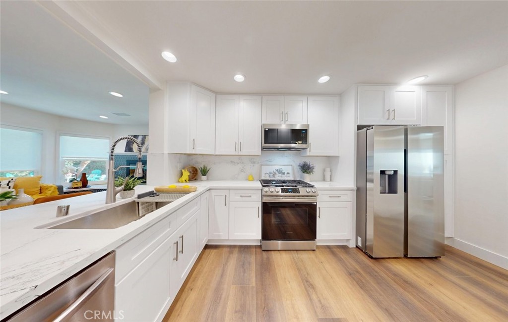 Lakewood Park/North of Del Amo (LND) - Residential