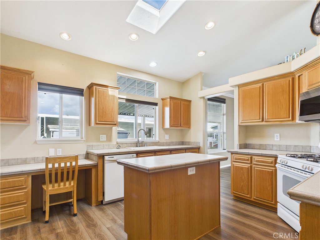 20701 Beach Boulevard 140