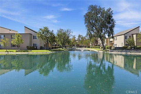 Photo of 24430 W Nicklaus Drive #L2, Valencia, CA 91355 (MLS # SR26092928)