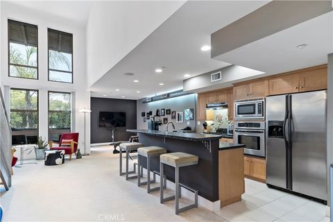 522 S Brea Brea CA 92821