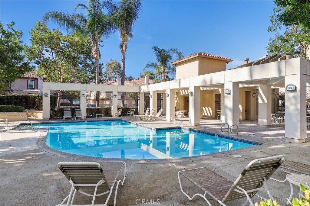 73 Camino Del Oro