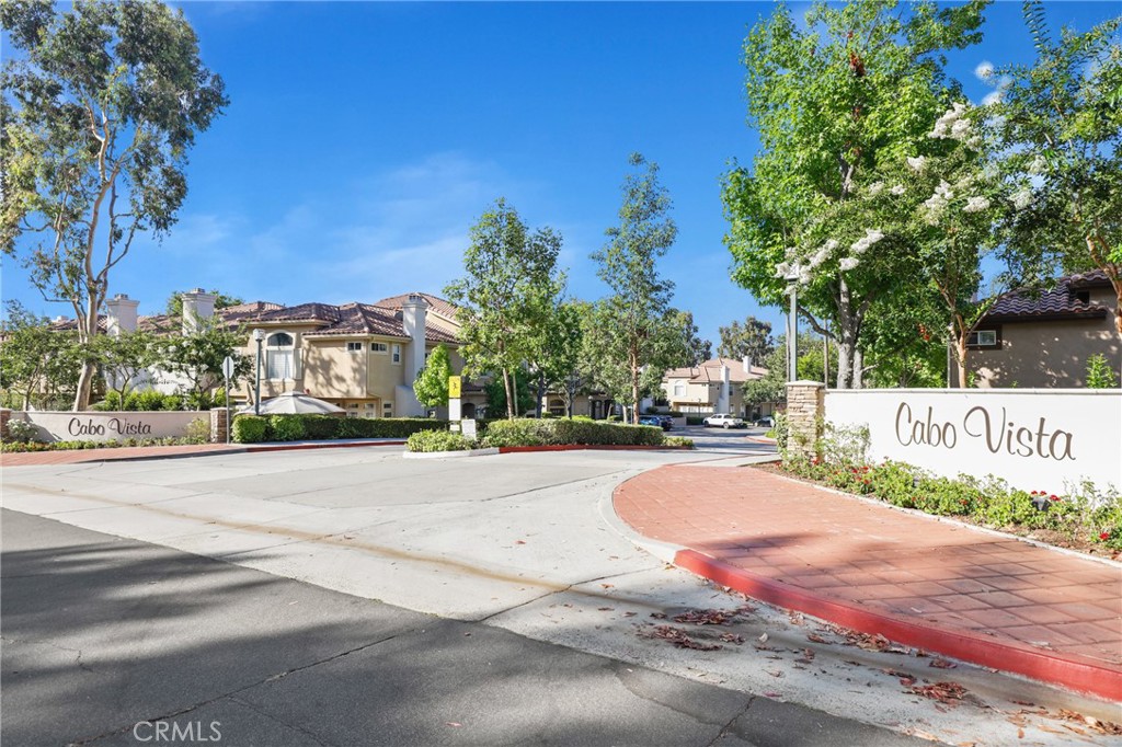 73 Camino Del Oro