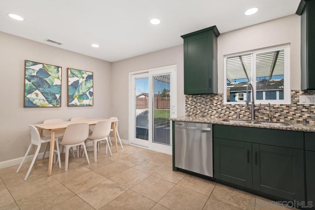 listing image 130728631913984911280