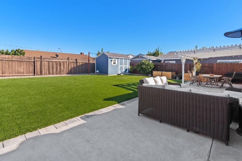 listing image 130729400008828778127