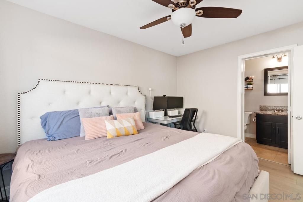 listing image 130728674719962444671