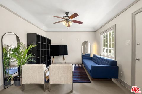 Photo of 3116 Ivy Street, Los Angeles, CA 90034 (MLS # 25596889)