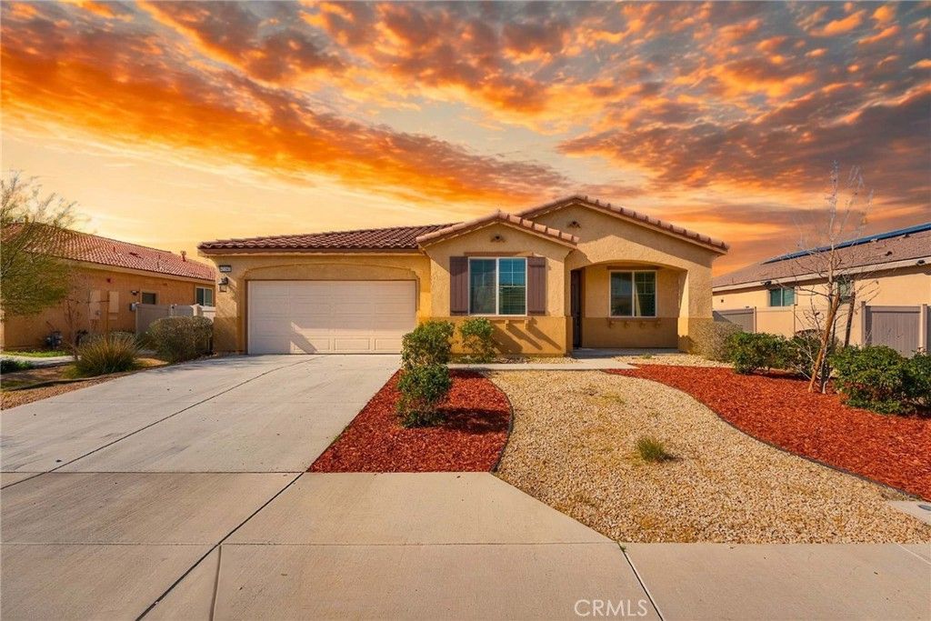 Photo of 45347 Denmore Avenue, Lancaster, CA 93535 (MLS # SR26024034)