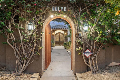 Photo of 51295 Calle Quito, La Quinta, CA 92253 (MLS # 219153689DA)