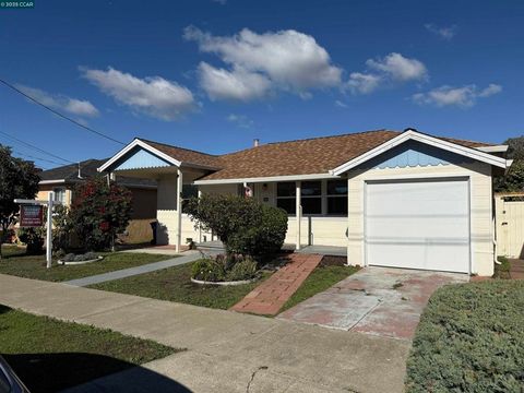 Photo of 2103 Visalia Ave Ave, Richmond, CA 94801 (MLS # 41118041)