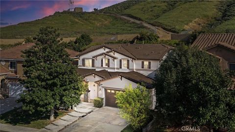 Photo of 16597 Gala Avenue, Fontana, CA 92337 (MLS # OC26044882)