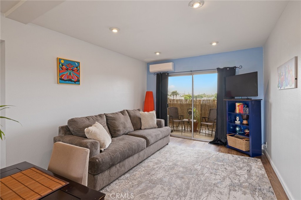 460 golden avenue 434