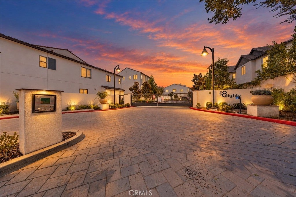2629 Winston Court