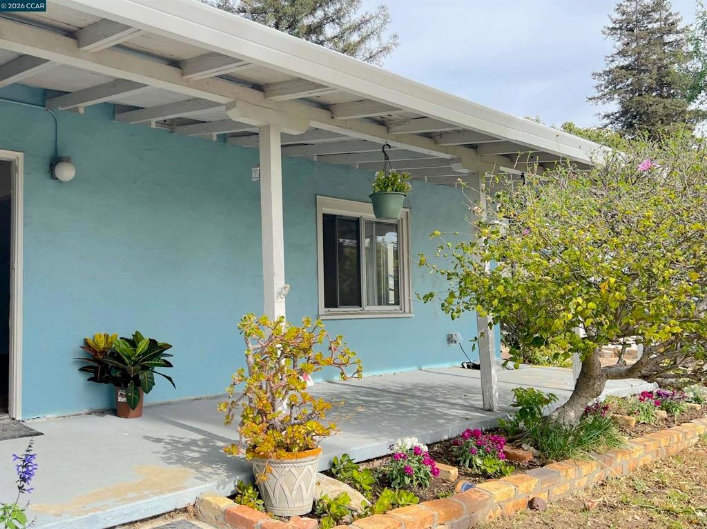2340 Ranchito Dr
