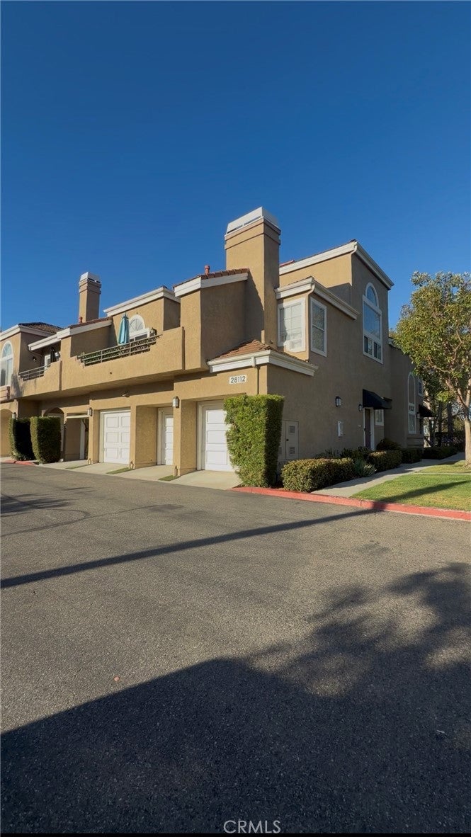 28112 newport WAY
