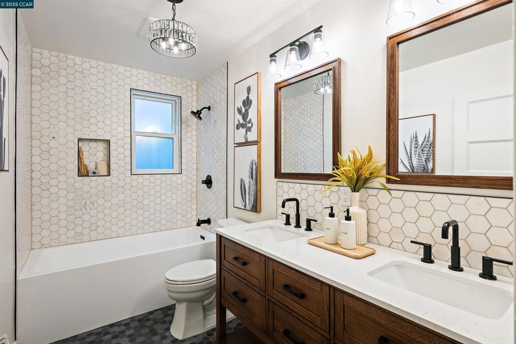 PIEDMONT AVENUE - Residential