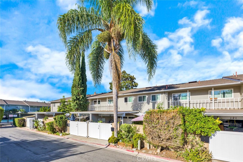 Tustin Imperial (TUSI) - Residential