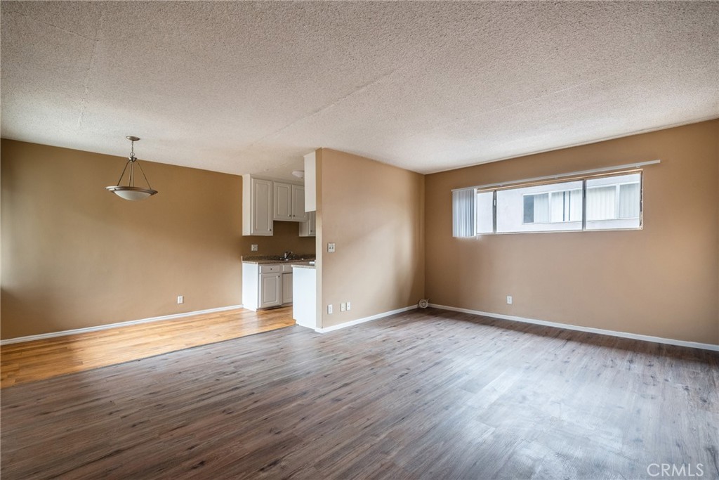 Not Applicable-105 - Residential Lease