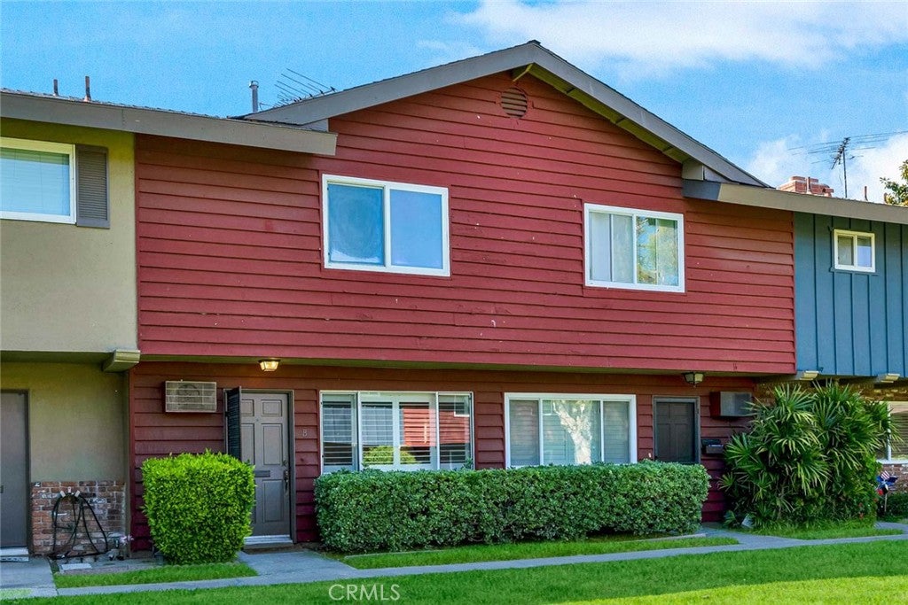 13660 Red Hill Avenue 51