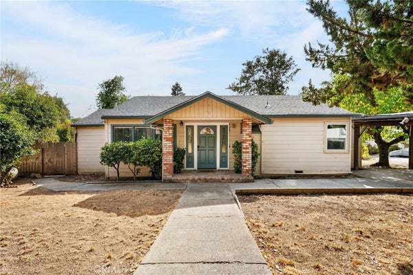 690 N BRUSH ST, LAKEPORT, CA 95453 - Image b5bfc7a0370797e12af71bc03efa7e97/1235402976