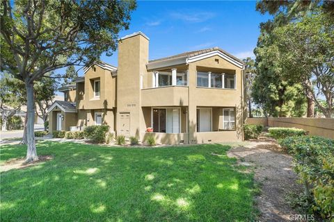 Photo of 14 Scripps Aisle #173, Irvine, CA 92612 (MLS # OC25137334)