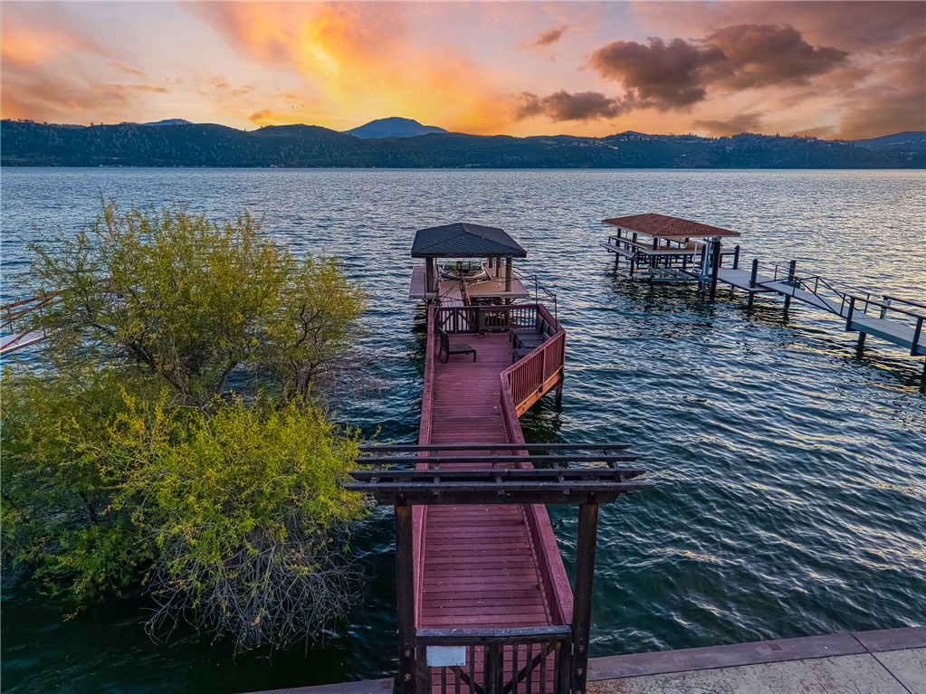 12620 Lakeshore Drive