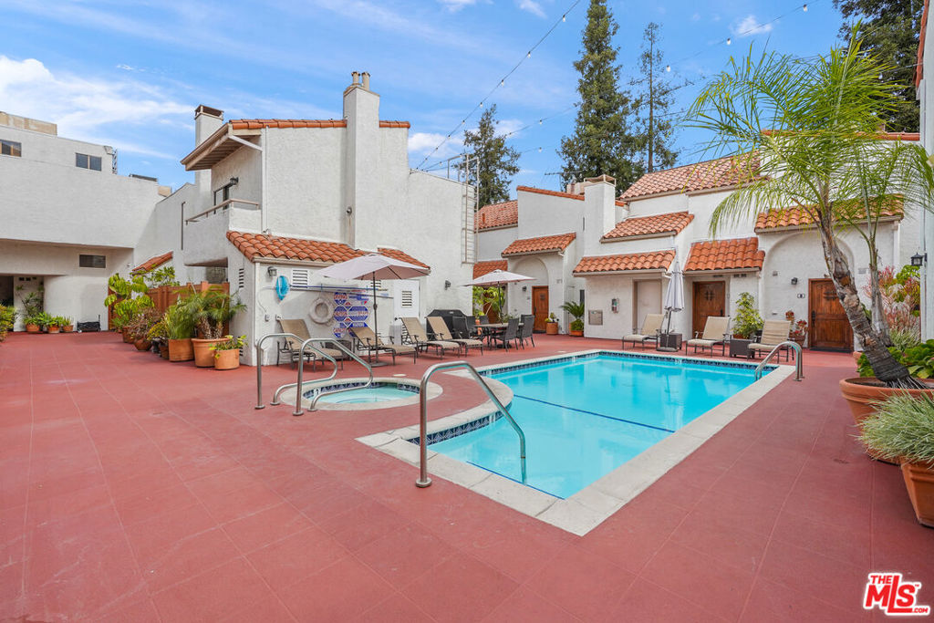 10926 Bluffside Drive 3