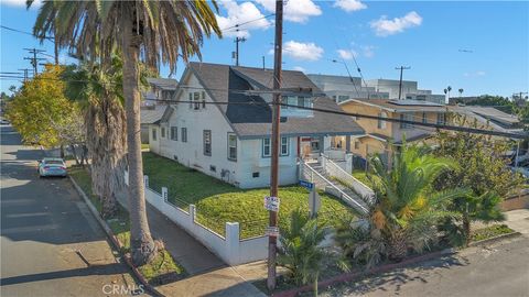 Photo of 152 N Benton Way, Los Angeles, CA 90026 (MLS # DW25277596)