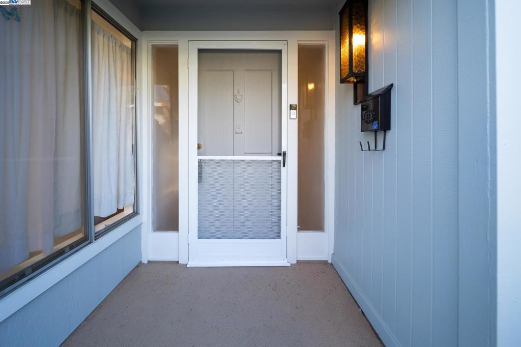 1708 Golden Rain Road 3