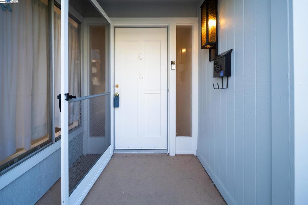 1708 Golden Rain Road 3