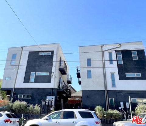 Photo of 250 S Burlington Avenue, Los Angeles, CA 90057 (MLS # 26993125)