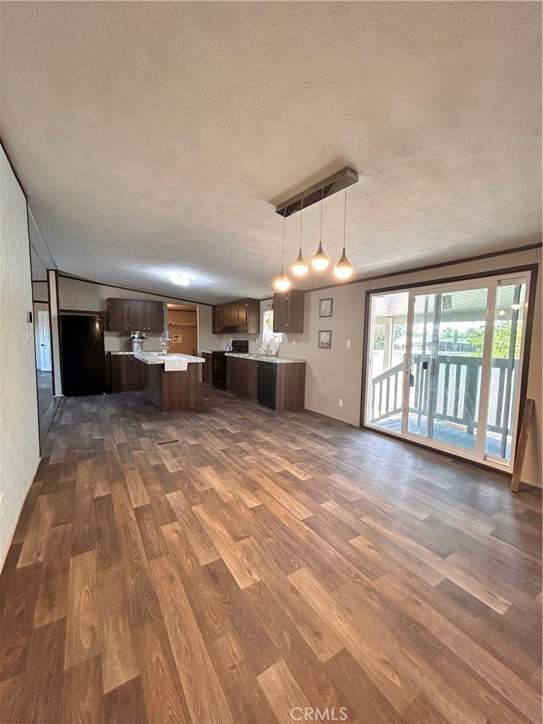 13984 Victoria Dr