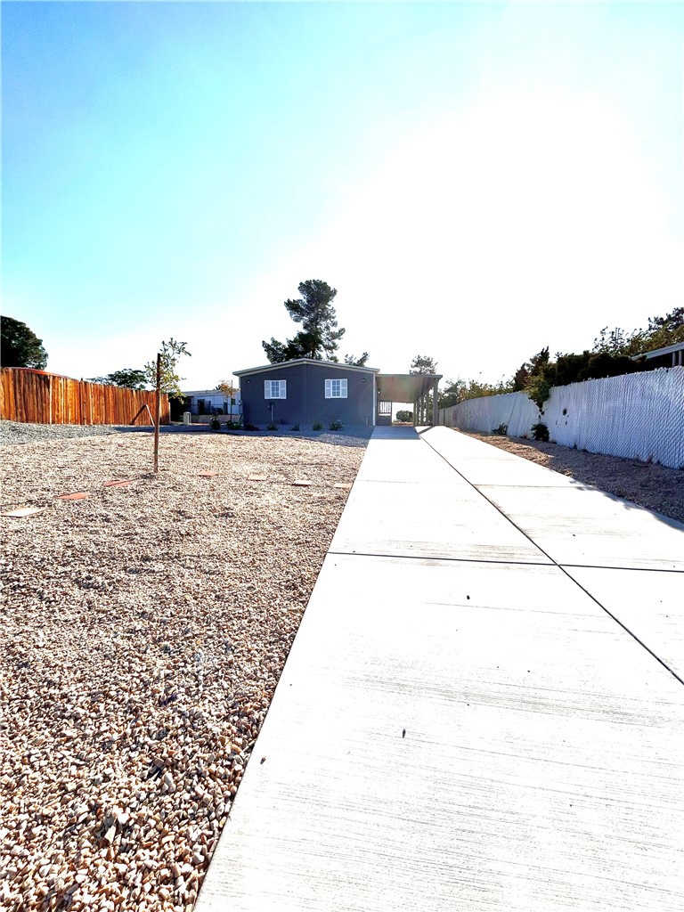 13984 Victoria Dr